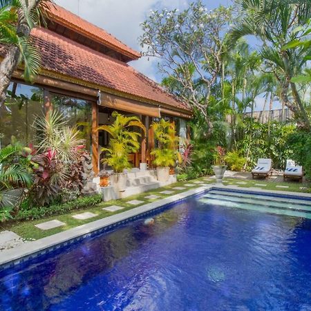 Heart Of Seminyak, 2Br, Sleeps 4, Walk To Bintang Villa Dış mekan fotoğraf