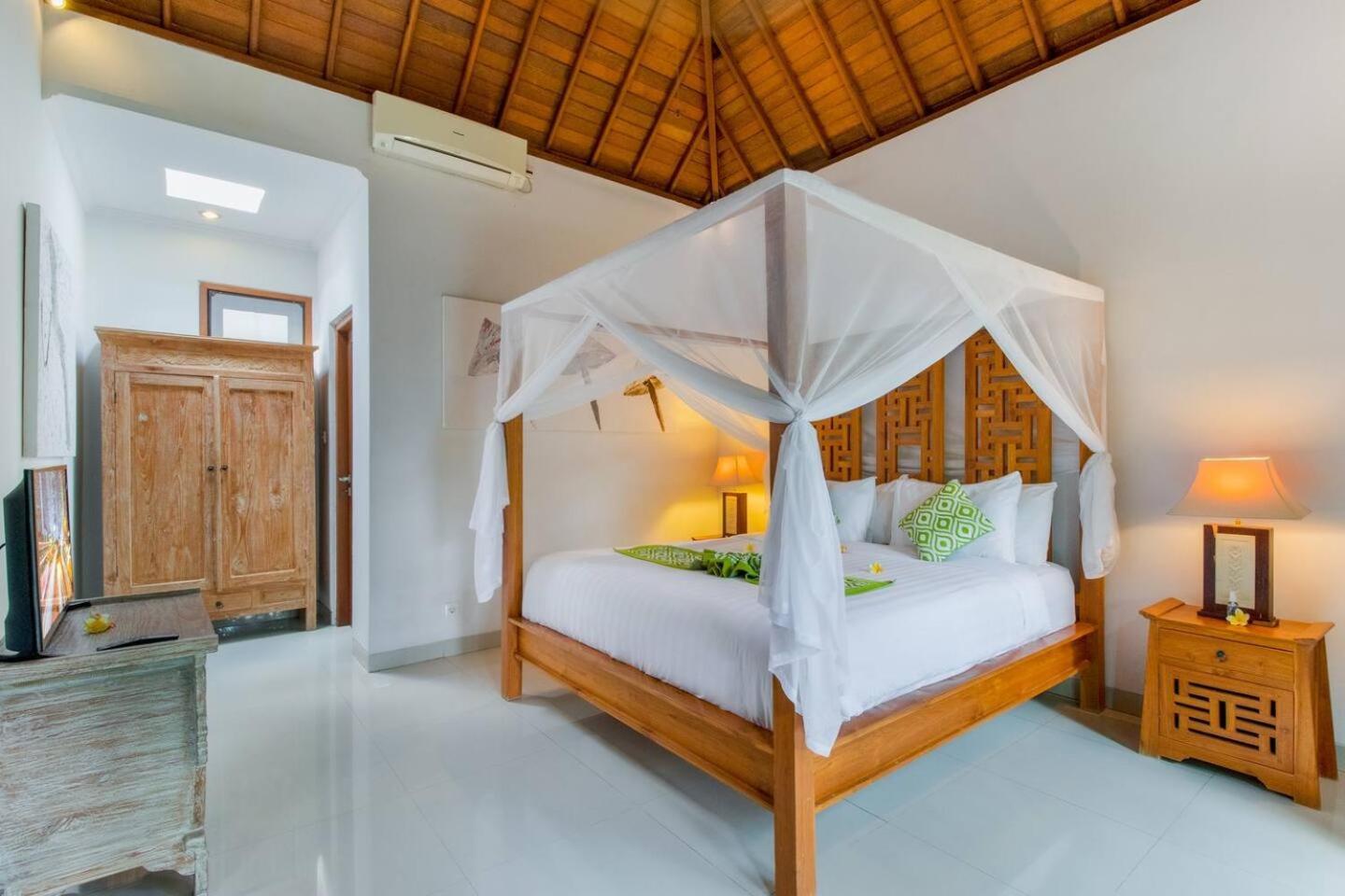 Heart Of Seminyak, 2Br, Sleeps 4, Walk To Bintang Villa Dış mekan fotoğraf