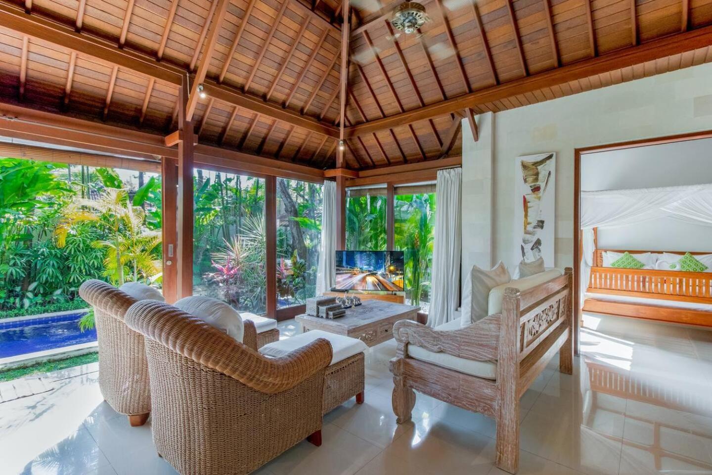 Heart Of Seminyak, 2Br, Sleeps 4, Walk To Bintang Villa Dış mekan fotoğraf