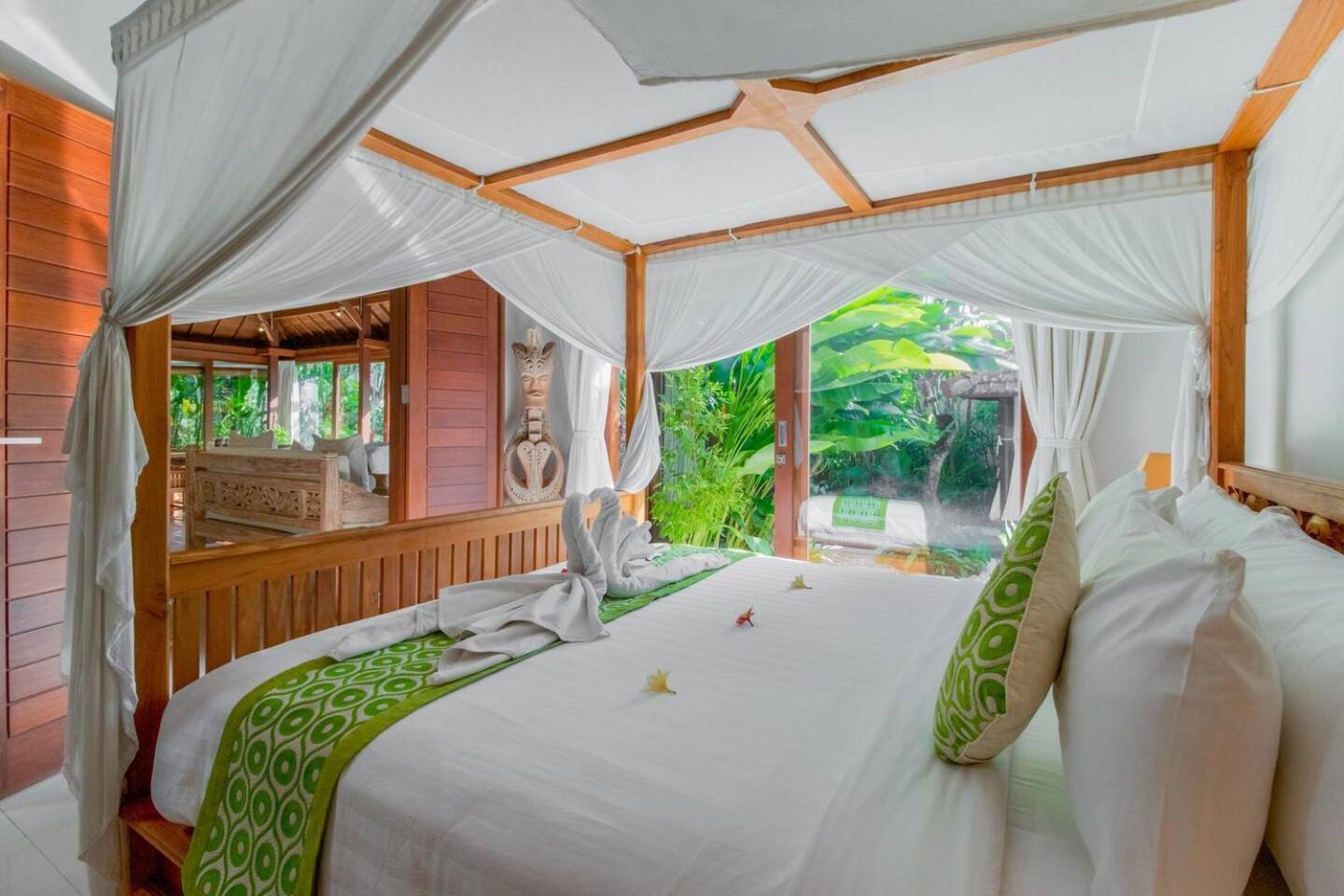 Heart Of Seminyak, 2Br, Sleeps 4, Walk To Bintang Villa Dış mekan fotoğraf